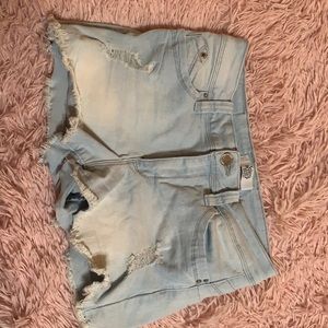 Light washed Jean shorts